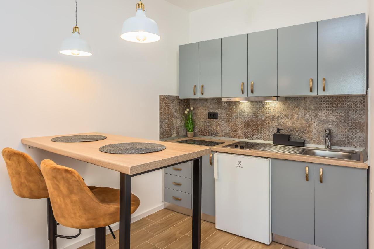 Apartmani Nikola Baška Voda Εξωτερικό φωτογραφία