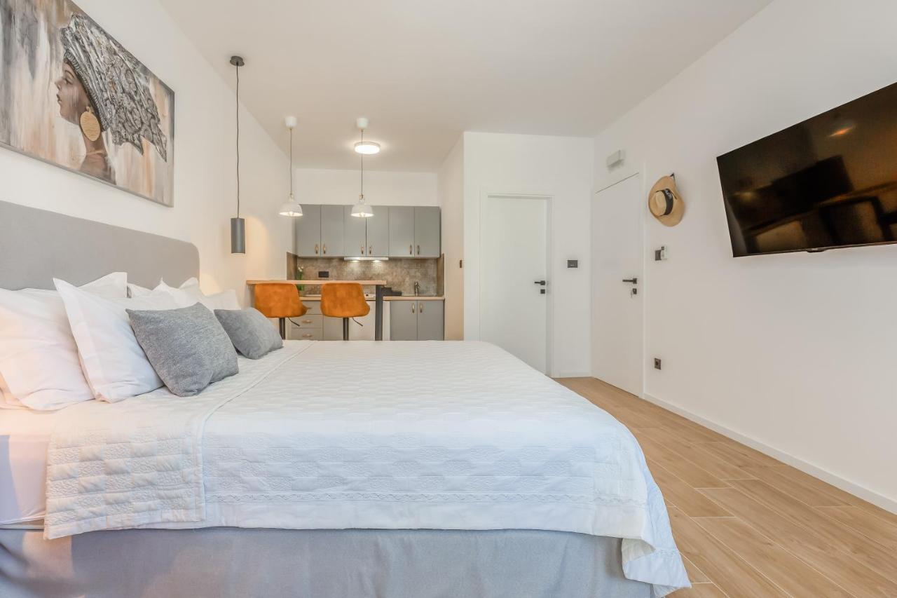 Apartmani Nikola Baška Voda Εξωτερικό φωτογραφία